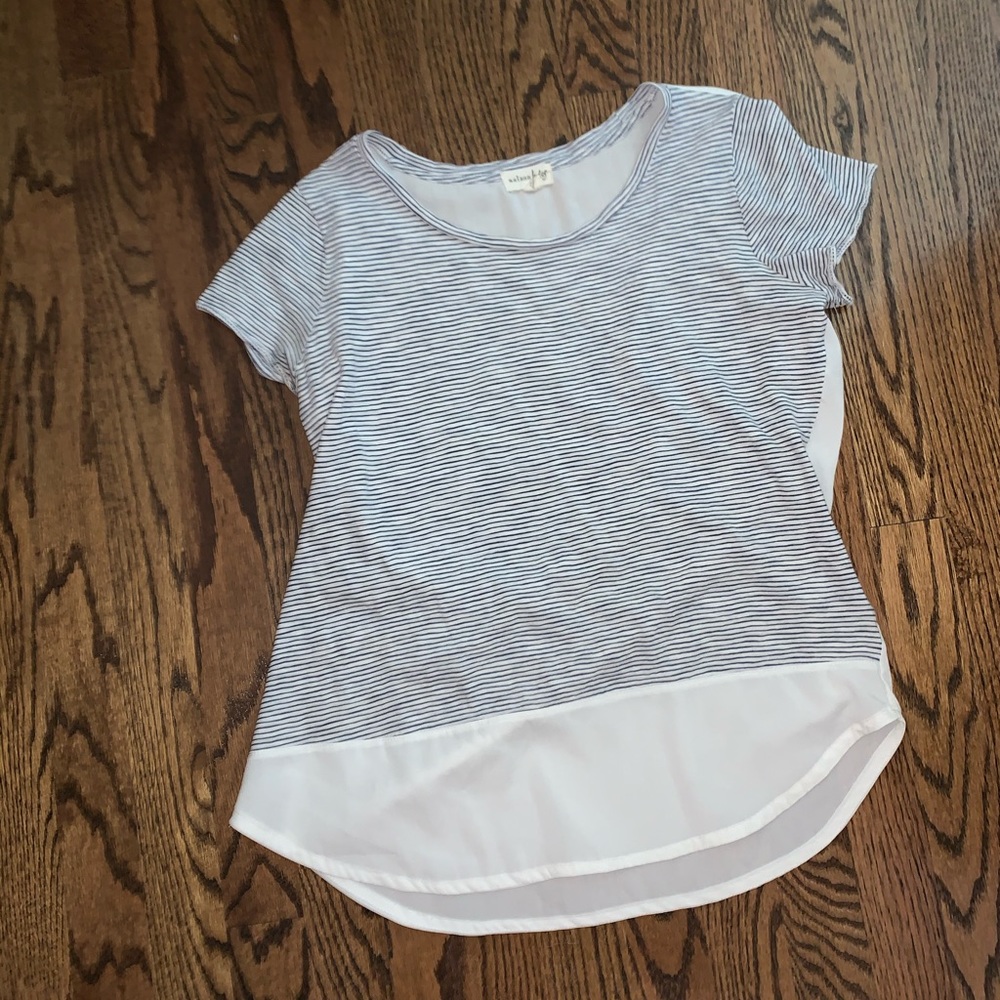 White and navy striped tshirt